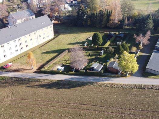 Wohnung zur Miete 340 € 3 Zimmer 61,8 m² 1. Geschoss frei ab 01.12.2025 Hartmannsdorf Hartmannsdorf-Reichenau 01762