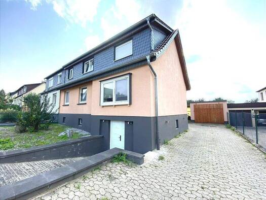 Mehrfamilienhaus zum Kauf 255.000 € 9 Zimmer 257 m² 829 m² Grundstück frei ab sofort Gutenbergstraße 5 Seesen Seesen 38723