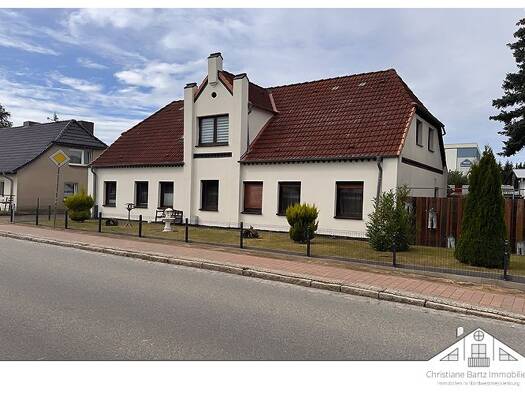 Einfamilienhaus zum Kauf 139.750 € 8 Zimmer 159 m² 750 m² Grundstück Hauptstraße 6 Bad Kleinen 23996