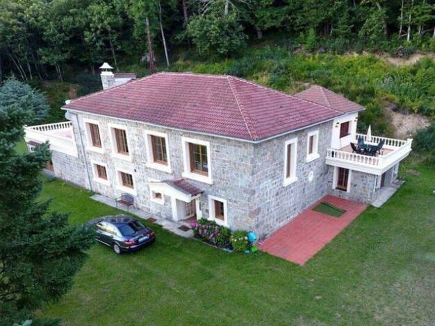 Villa zum Kauf 600.000 € 9 Zimmer 600 m² 25.200 m² Grundstück Silhac 07240