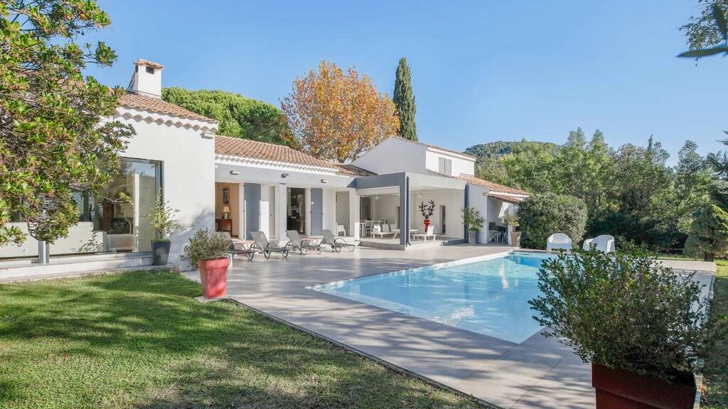 Einfamilienhaus zum Kauf 1.660.000 € 6 Zimmer 240 m² 1.920 m² Grundstück Centre Ville CARQUEIRANNE 83320