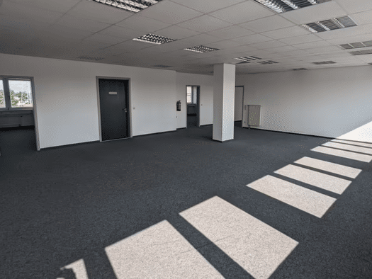 Bürofläche zur Miete provisionsfrei 300 € 600 m² Bürofläche teilbar ab 20 m² Böhlitz-Ehrenberg Leipzig 04178