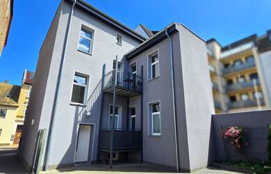 Mehrfamilienhaus zum Kauf als Kapitalanlage geeignet 210.000 € 8 Zimmer 205,4 m² 666 m² Grundstück Köthen Köthen (Anhalt) 06366