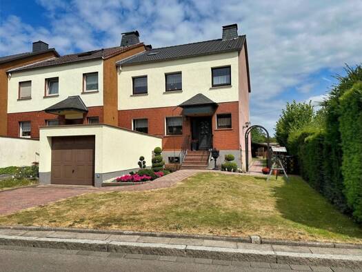 Reihenendhaus zum Kauf 380.000 € 4 Zimmer 128 m² 414 m² Grundstück frei ab 01.04.2027 Scharnhorst Scharnhorst 44328