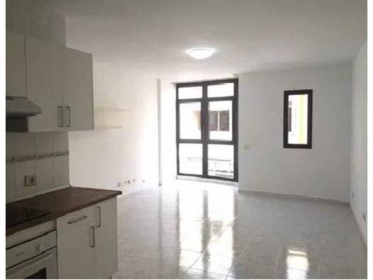 Wohnung zur Miete 800 € 2 Zimmer 70 m² EG Telde 35200