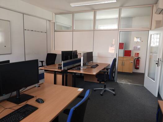 Bürofläche zur Miete provisionsfrei 11 € 8 Zimmer 322 m² Bürofläche Am Bauhof 4 Bubenreuth 91088