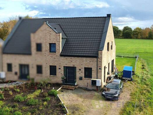 Doppelhaushälfte zum Kauf 359.000 € 4 Zimmer 121,6 m² 501 m² Grundstück Warsingsfehn Moormerland / Warsingsfehn 26802