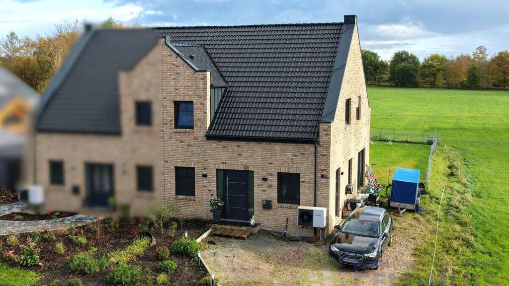 Doppelhaushälfte zum Kauf 359.000 € 4 Zimmer 121,6 m² 501 m² Grundstück Warsingsfehn Moormerland / Warsingsfehn 26802