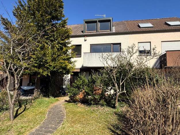 Reihenmittelhaus zum Kauf 348.000 € 5 Zimmer 135 m² 164 m² Grundstück Kufsteiner Straße 2 Altenfurt - Moorenbrunn Nürnberg 90475