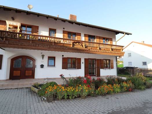 Wohnung zur Miete 1.900 € 4,5 Zimmer 155 m² EG frei ab sofort Altenerding Erding 85435