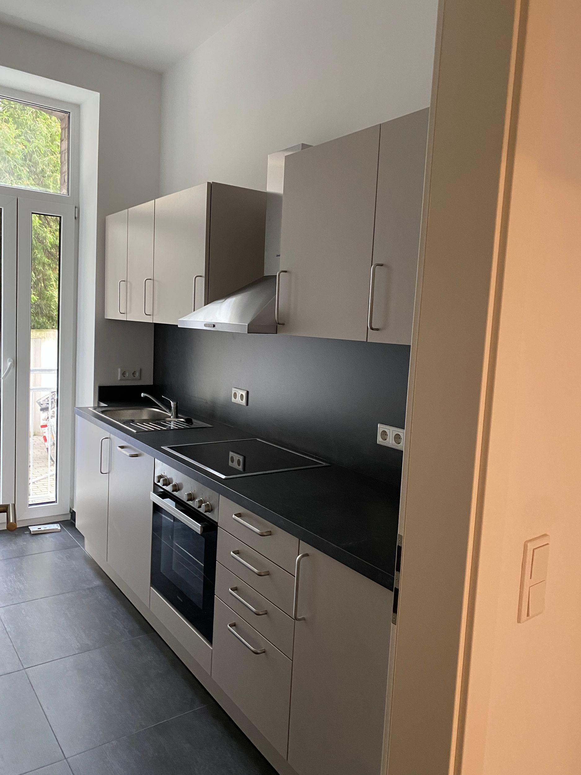 Studio zur Miete 350 € 1 Zimmer 15 m²<br/>Wohnfläche EG<br/>Geschoss ab sofort<br/>Verfügbarkeit Wodanstraße 50 Guntherstraße Nürnberg 90461