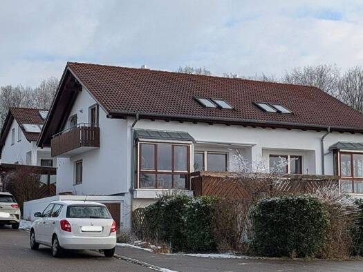 Doppelhaushälfte zur Miete 1.950 € 6,5 Zimmer 140 m² 250 m² Grundstück Neckartenzlingen 72654