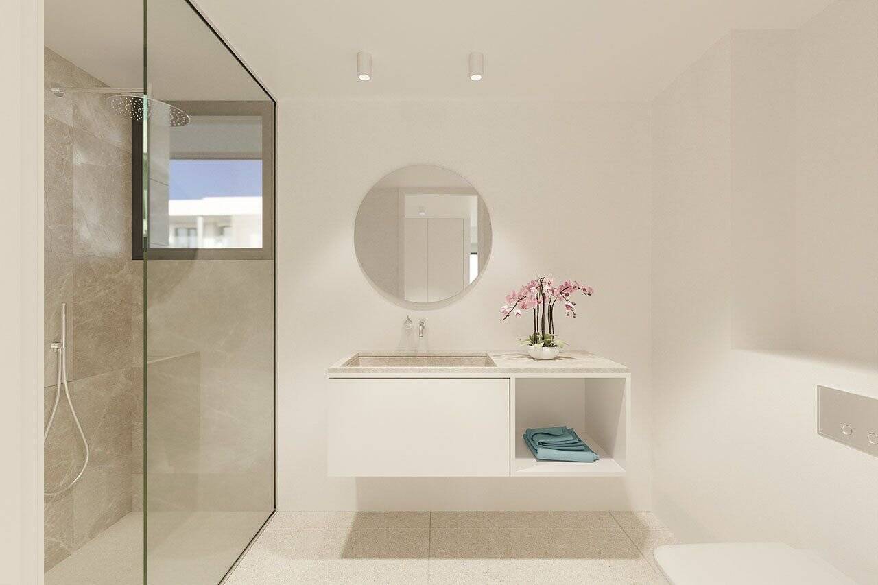 Immobilie in Bad Klosterlausnitz - Obergeschoss-Wohnungen mit 3 Schlafzimmern, 2 Bädern, Dachterrasse, Klimaanlage und Gemeinschaftspool - Bild 4