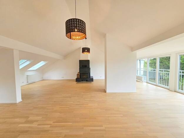 Wohnung zur Miete 1.550 € 3 Zimmer 142 m² 3. Geschoss frei ab sofort Starkenburger Straße 93 Fechenheim Frankfurt am Main 60386