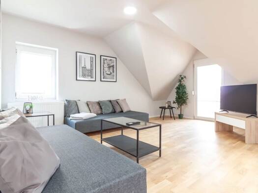Wohnung zur Miete auf Zeit 2.620 € 3 Zimmer 86 m² frei ab sofort Metzinger Straße Balzholz Beuren 72660