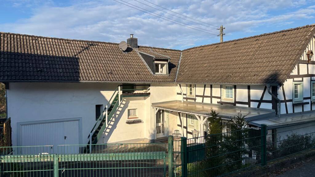Einfamilienhaus zur Miete 1.000 € 4 Zimmer 90 m² frei ab sofort Oelinghoven Königswinter 53639