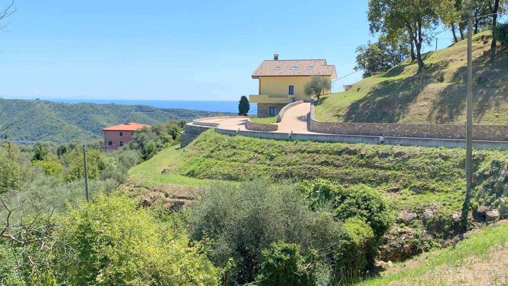 Villa zum Kauf 650.000 € 6 Zimmer 269 m² 4.700 m² Grundstück Meeresnähe Andora 17051