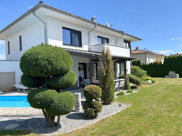 Einfamilienhaus zum Kauf 785.000 € 7 Zimmer 245,7 m² 1.057 m² Grundstück frei ab sofort Roßbach Roßbach 94439
