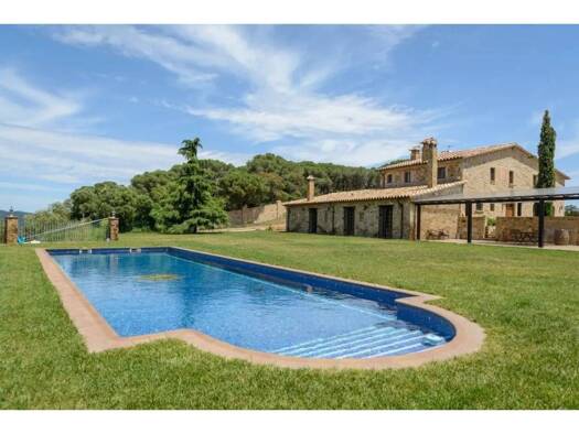 Chalet zum Kauf 2.250.000 € 6 Zimmer 500 m² 54.573 m² Grundstück Castell-Platja d'Aro 17249