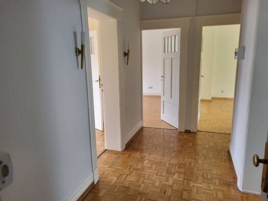 Wohnung zur Miete 1.100 € 3 Zimmer 78 m² 3. Geschoss frei ab 01.10.2026 Sachsenhausen Frankfurt am Main 60598