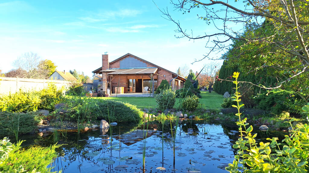 Mehrfamilienhaus zum Kauf 523.000 € 10 Zimmer 890 m² 3.194 m² Grundstück Érd 2030