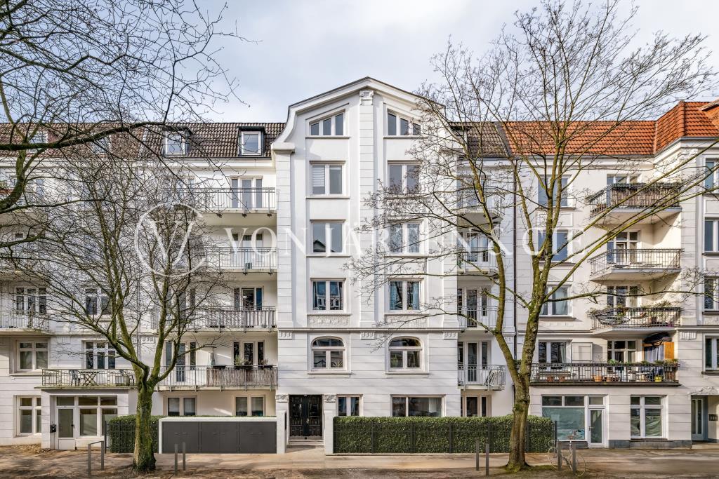 Wohnung zum Kauf 1.980.000 € 9 Zimmer 210 m²<br/>Wohnfläche Winterhude Hamburg 22303