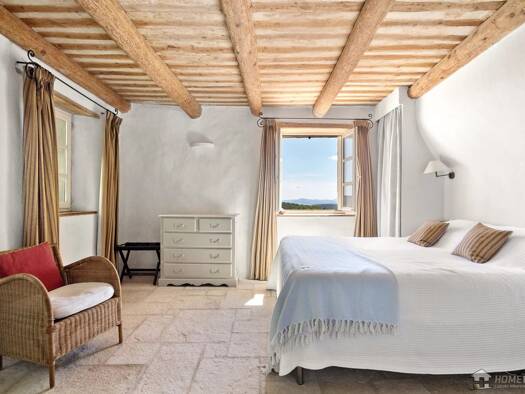 Einfamilienhaus zum Kauf 1.850.000 € 107.206 m² Grundstück CALLAS 83830