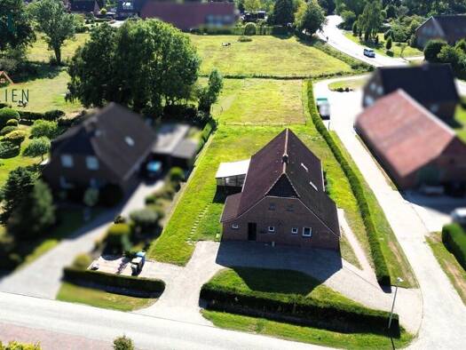Einfamilienhaus zur Miete 1.150 € 8 Zimmer 205 m² 1.625 m² Grundstück Achtert Thunen 4 Rahe Aurich 26605