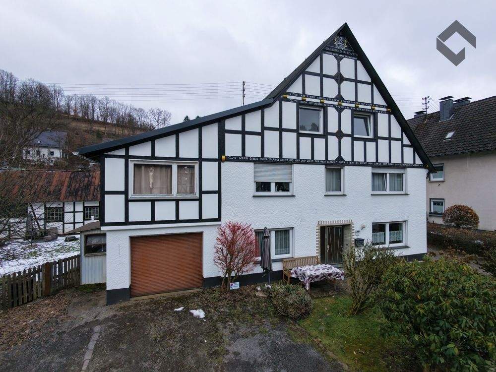 Immobilie in Kirchhundem - Mehrparteienhaus mit Potential - Bild 0