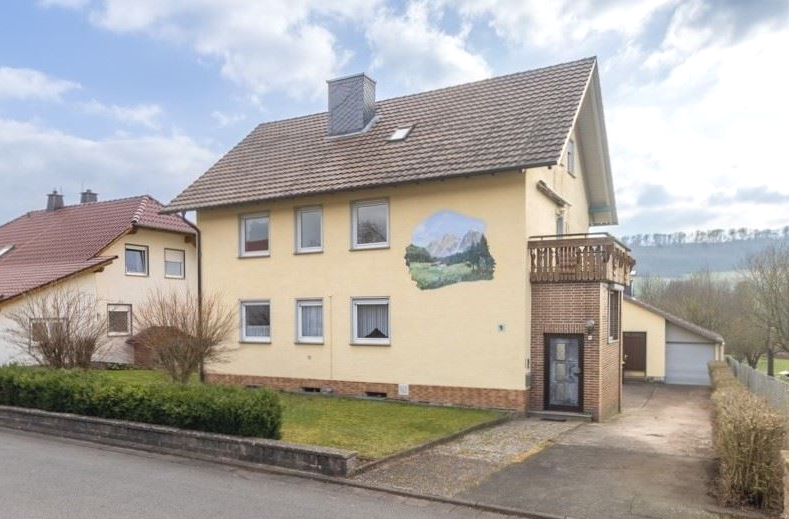 Einfamilienhaus zum Kauf 179.500 € 8 Zimmer 220 m²<br/>Wohnfläche 667 m²<br/>Grundstück ab sofort<br/>Verfügbarkeit Netra Ringgau 37296