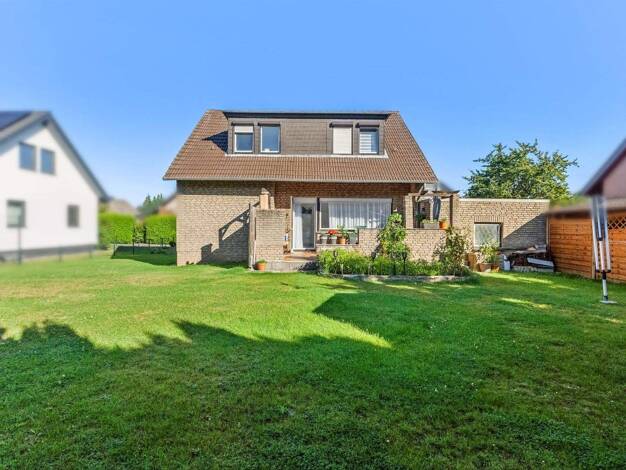 Einfamilienhaus zum Kauf 299.000 € 4 Zimmer 126 m² 571 m² Grundstück Lübbecke 32312