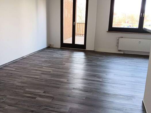 Wohnung zur Miete 423 € 3 Zimmer 71,6 m² 4. Geschoss frei ab sofort Straße des 3. Oktober Pößneck,Stadt Pößneck 07381