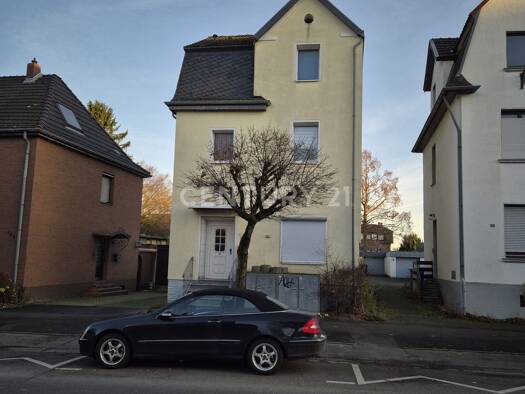 Mehrfamilienhaus zum Kauf 688.000 € 12 Zimmer 422 m² 839 m² Grundstück frei ab 01.06.2026 Wesseling 50389