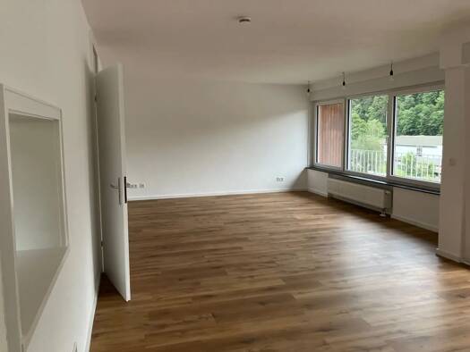 Wohnung zur Miete 980 € 3 Zimmer 96 m² Geschoss 3/4 frei ab 01.09.2026 Am Stahlhammer 51 Schafbrücke Saarbrücken 66121