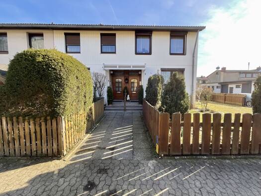 Reihenmittelhaus zum Kauf 235.000 € 4 Zimmer 90 m² 124 m² Grundstück Lincolnsiedlung Veltenhof - Rühme 38112