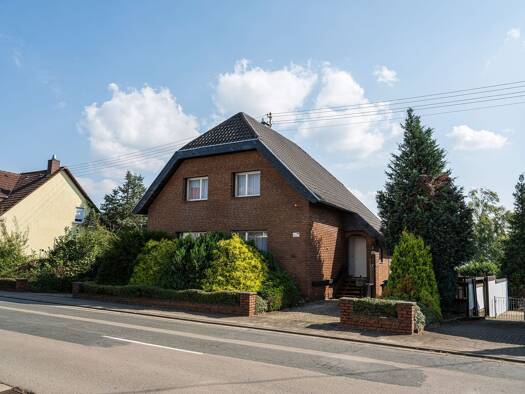 Haus zum Kauf 398.000 € 11 Zimmer 258 m² 3.031 m² Grundstück frei ab sofort Mangelhauserstraße 26 Kutzhof Heusweiler 66265