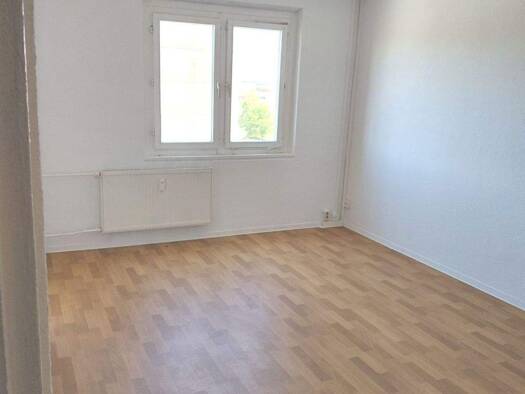 Wohnung zur Miete 292 € 2 Zimmer 54 m² EG frei ab sofort Albrecht-Dürer-Straße 100a Stendal 39576