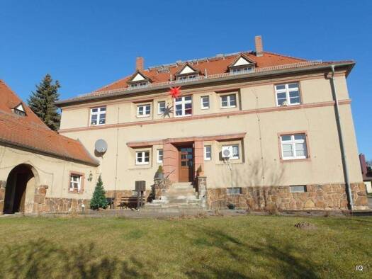 Wohnung zur Miete 350 € 2 Zimmer 46,5 m² EG Döbelner Straße 33 Nossen 01683