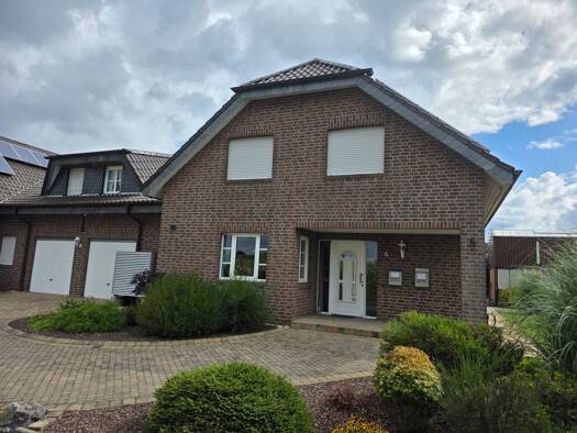 Doppelhaushälfte zur Miete 1.600 € 4 Zimmer 182,9 m² Vossum Straelen 47638