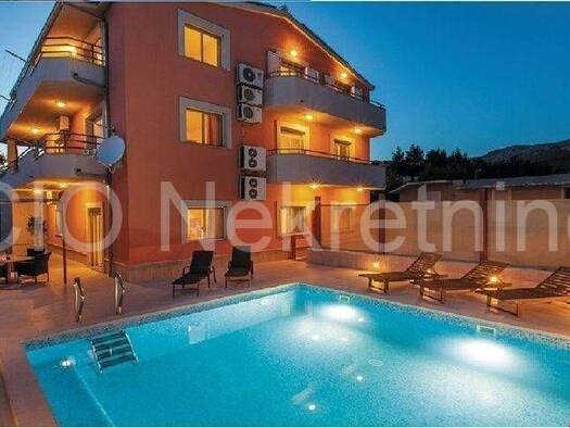 Haus zum Kauf 1.500.000 € 9 Zimmer 522 m² Podstrana