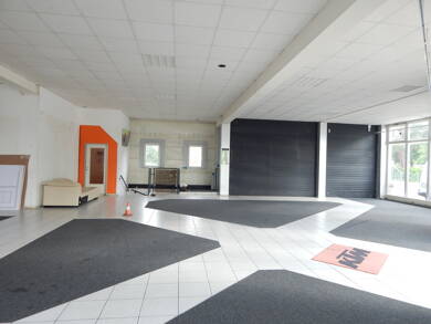 Verkaufsfläche zur Miete 1.980 € 180 m² Verkaufsfläche Pommernstraße 17 Freilassing Freilassing 83395