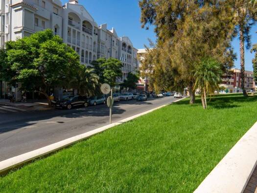 Verkaufsfläche zum Kauf 104.000 € 133 m² Verkaufsfläche Motril 18600