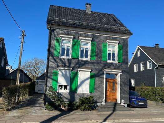 Mehrfamilienhaus zum Kauf 940.000 € 8 Zimmer 280 m² 3.730 m² Grundstück Wermelskirchen Wermelskirchen 42929
