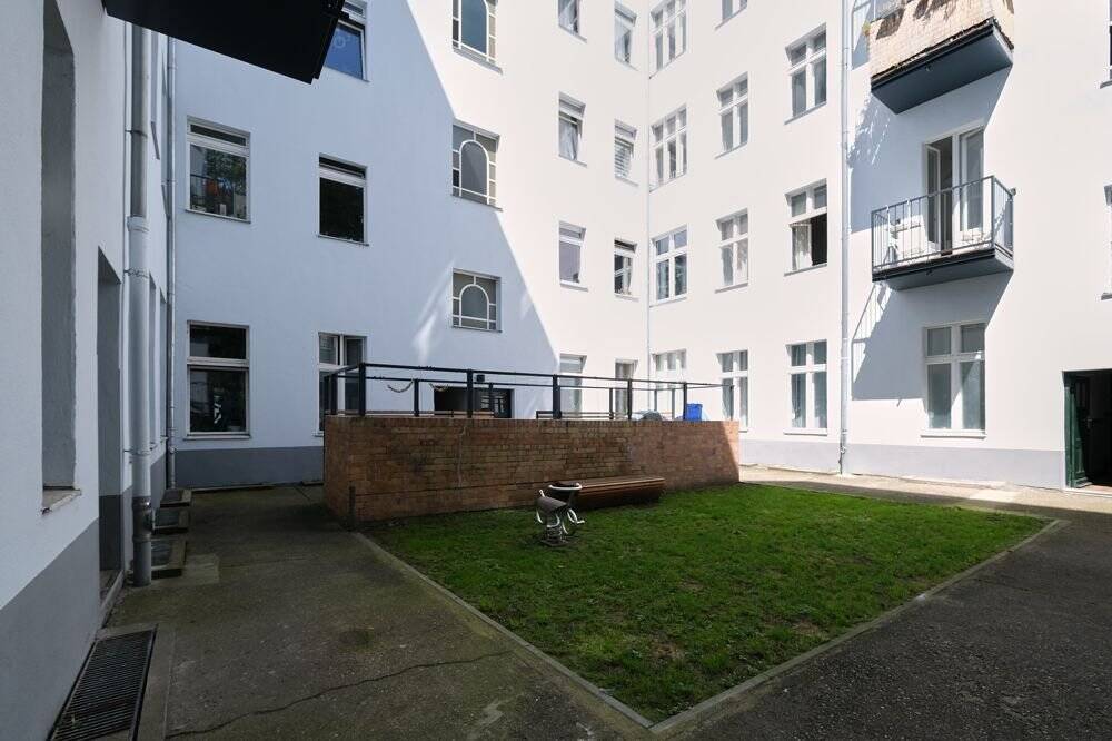 Property thumbnail 9