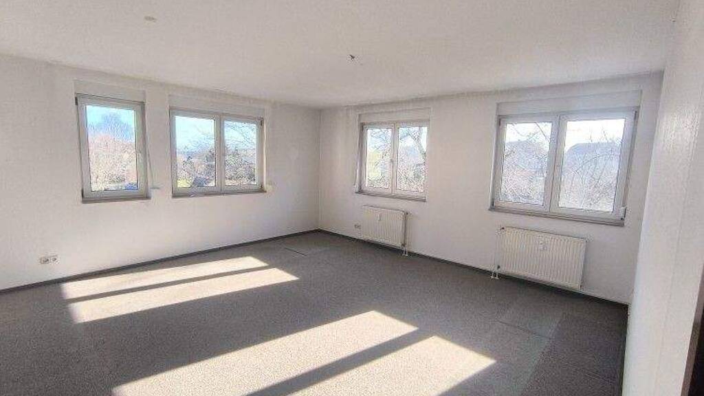 Wohnung zum Kauf 59.800 € 2 Zimmer 66,2 m² 1. Geschoss frei ab sofort Zittau 02763
