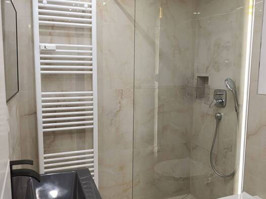 Wohnung zur Miete 950 € 1 Zimmer 41,9 m² Geschoss 3/8 frei ab 01.09.2026 Zeppelinstraße 9 Eschborn Eschborn 65760