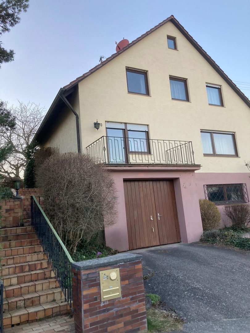 Mehrfamilienhaus zum Kauf provisionsfrei 495.000 € 8 Zimmer 165 m²<br/>Wohnfläche 832 m²<br/>Grundstück Lehrener Straße 90 Lehrensteinsfed 74251