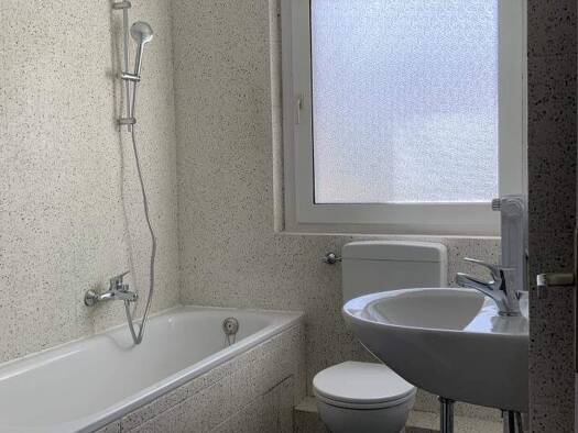 Wohnung zur Miete 359 € 2 Zimmer 49,3 m² EG Nienkampstraße 30 Scholven Gelsenkirchen 45896