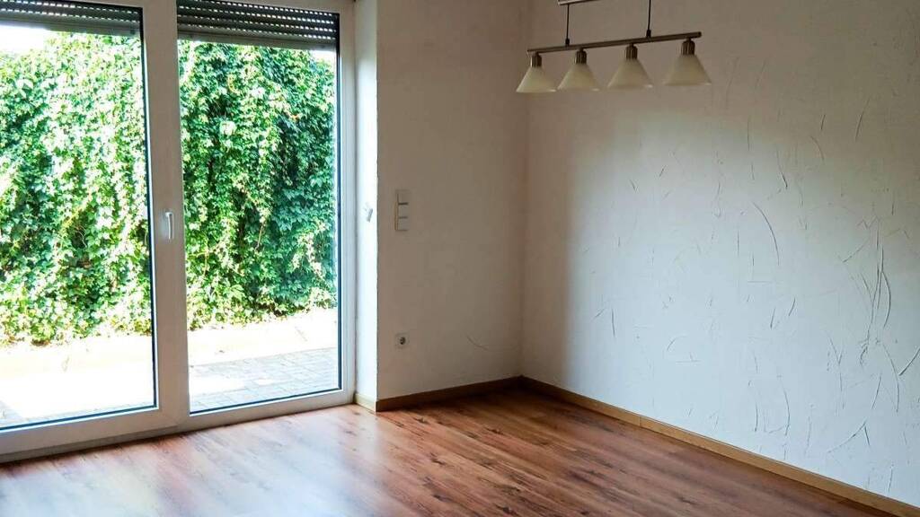 Wohnung zum Kauf 89.000 € 2 Zimmer 59 m² Burgwerben Weißenfels 06667
