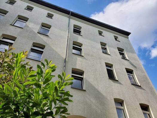 Wohnung zur Miete 470 € 2 Zimmer 55,2 m² 2. Geschoss frei ab sofort Heinrich-Schütz-Straße 5 Lutherplatz Süd 06110